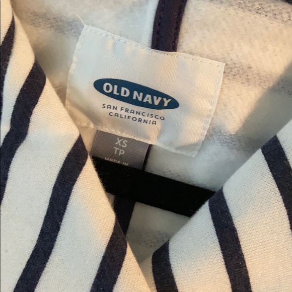 Old Navy Hooded sweatshirt jacket - Picture 2 of 3